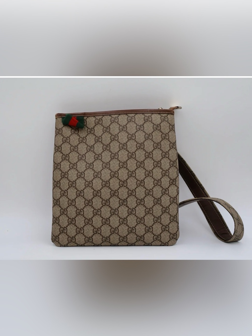 Vintage Gucci Brown/Beige GG Supreme Crossbody Messenger with Green-Red Web Tab